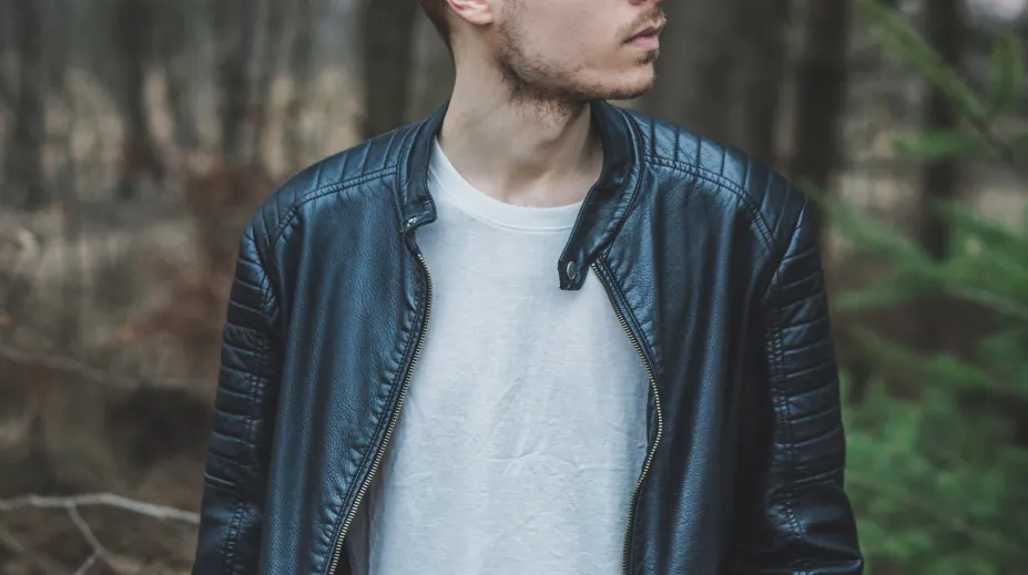 photo-of-a-man-wearing-black-leather-jacket-977796.jpg