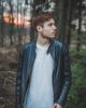 photo-of-a-man-wearing-black-leather-jacket-977796.jpg